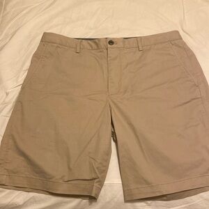 Men’s Club Monaco shorts